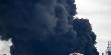 Афипский НПЗ снова пылает: спутник показал последствия атаки дронов