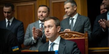 Кабмін припинив повноваження голови наглядової ради Sense Bank