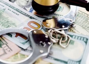 Бюджетні гроші у власні кишені: п’ятьох депутатів Київоблради підозрюють у шахрайстві