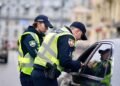 Может ли полиция оштрафовать, если водитель забыл дома права: что говорит закон