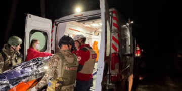 Крики і смерть під завалами: в Києві знайшли жертв балістичної атаки