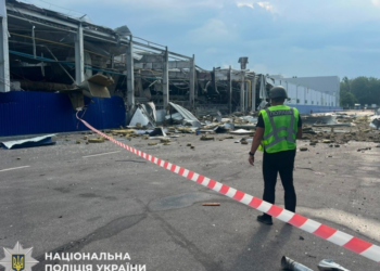 Задимлення, жертви і моторошні руїни: Київщина опининилась під ударами ракет, – ФОТО