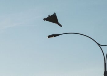 В Киеве раздаются взрывы, работает ПВО