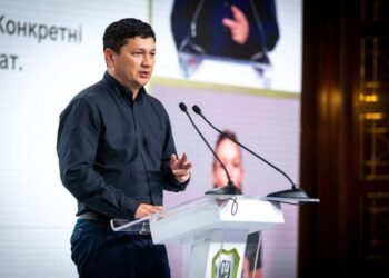Ким представил пять направлений работы по ветеранской политике
