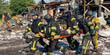 Удар РФ по Печенегам в Харьковской области: Зеленский сообщил о 10 погибших
