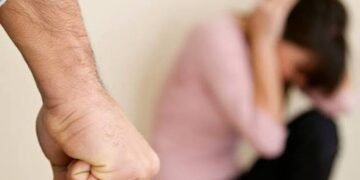«Все одно її поверну»: у Києві чоловік отримав вирок за домашнє насильство