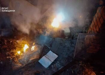 Ніч без спокою для Київщини: п’ятеро постраждалих і десятки пошкоджених об’єктів
