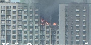 Через приліт ворожого дрона пожежа в 16-поверхівці на столичному Подолі: троє постраждалих