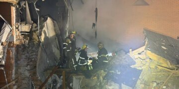 У Вишневому на Київщині внаслідок атаки БпЛА зруйновано два таунхауси