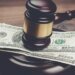 Судья подбивал адвоката занести $30 тысяч за нужный приговор в Киеве