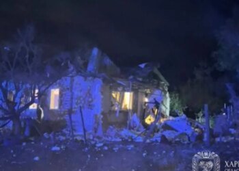 Россияне нанесли удар КАБом по Изюму: пострадали три человека, в том числе младенец
