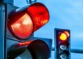 У Києві з 15 вересня почнуть впроваджувати режим "Усім червоний" під час хвилини мовчання: хто зможе продовжити рух