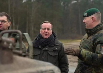 Добровольцы закончились: глава Минобороны Германии силой отправляет солдат на восточный фланг НАТО