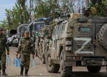Три российские армии на одном участке: Молин показал новую расстановку сил в районе Доброполья. КАРТА