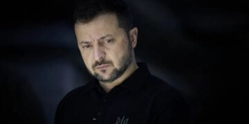 Президент назвал удар по маршрутке возле Никополя очередным зверством без военной логики