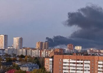 В России под ударом могли оказаться НПЗ и крупный завод