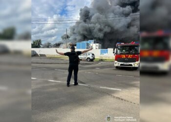 Російські дрони вдарили по складу McDonald's – Зеленський показав нові наслідки у Києві
