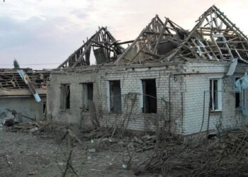 Після удару по Запоріжжю з-під завалів дістали тіла двох жінок