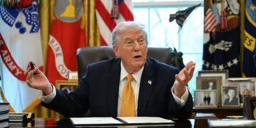 Иран может потерять свой главный козырь: Трамп назвал альтернативу Ормузу