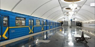 Комендантська година коротша — метро довше: у Києві змінюють графік підземки