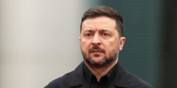 Зеленского спросили о визите в Москву, он ответил: “На ракете”
