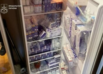 З Китаю — у підпільну лабораторію на Київщині: викрили схему з препаратом для схуднення
