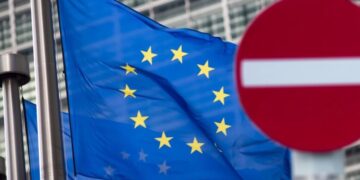 Bloomberg: ответ ЕС на диверсию в Лейпциге затронет визы и дипломатов РФ