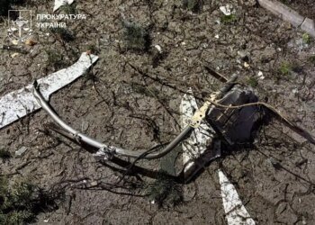 Атака на Київ триває: уламки дрона впали біля школи у Святошинському районі