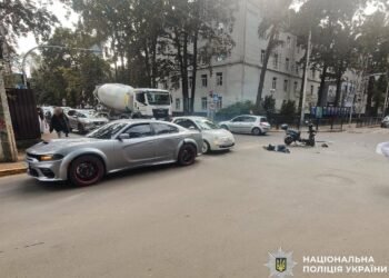 ДТП з потерпілим на Київщині: зіткнулися авто та моторолер