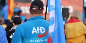Ультраправа AfD лидирует на выборах в Германии: победа может стоить Мертвецу должности