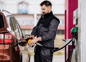 На АЗС подорожчало все пальне: скільки коштує бензин, дизель та газ 2 вересня