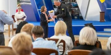 Від класної кімнати до фронту: скільки освітян Києва захищають Україну