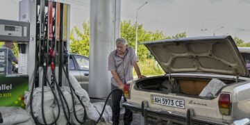 Бензин знову дорожчає, а дизель – на критичній межі: які ціни на АЗС 18 вересня