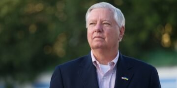 Сенатор Тиллис сказал, что изменится для Украины в случае победы демократов на выборах в США