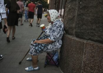 Україна вступає в найскладніший період війни, – NYT