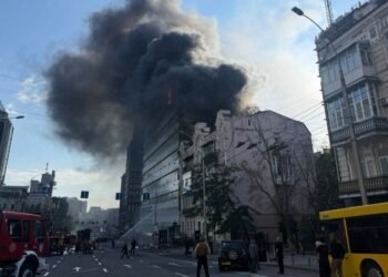Зеленский подтвердил удар РФ по клинике “Добробут” в Киеве и показал последствия