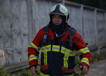 В Сумской области дрон РФ попал в авто, погибли четыре человека