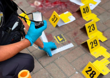 Пролунало понад 20 пострілів: в Києві встановили особу загиблого