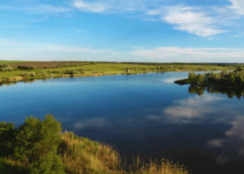 Вибухова загроза над водоймою Київщини: триває підвищена небезпека, – ФОТО