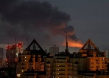 Сильне задимлення над Києвом: в які райони залетіли реактивні об’єкти