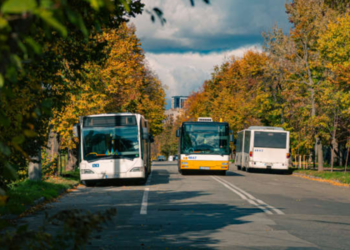 Новий маршрут на добу: автобуси Києва змінять напрямки руху