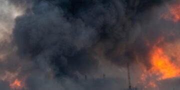 РФ нанесла массированный удар баллистике по объекту “Нафтогаза” на Полтавщине