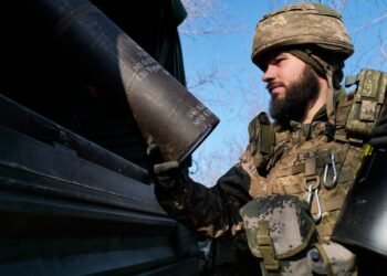 Кабмин выделяет 33,6 млрд гривен на выплаты военным и их семьям