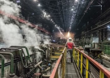 Вперше за 100 років без сталі: у “Метінвесті” заявили про зупинку виплавки через удари РФ