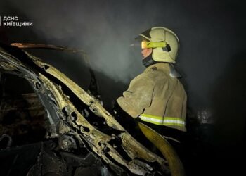 Атака накрила шість районів Київщини: є травмовані та десятки пошкоджених об’єктів