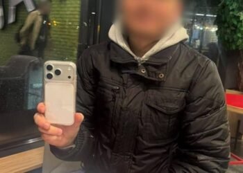 Смартфони зникали просто з кишень: у Києві розшукали крадія