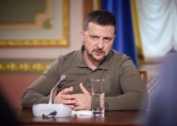 Зеленський зібрав нараду через ракети для ППО і F-16 – очікує результатів по поставках на жовтень