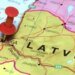 В Латвии партия премьера забирает треть мест в парламенте: что это значит для Украины