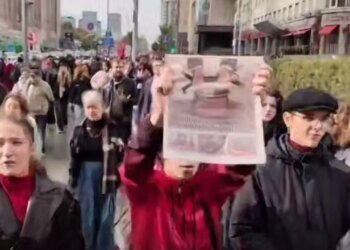 В Москве снова звучит «Долой царя!» С согласованного митинга коммунистов в Москве более 60 человек отправили в кутузку. ВИДЕО