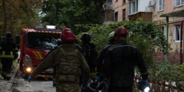 У Запоріжжі 11 жовтня оголосили днем жалоби за загиблими внаслідок ворожого авіаудару